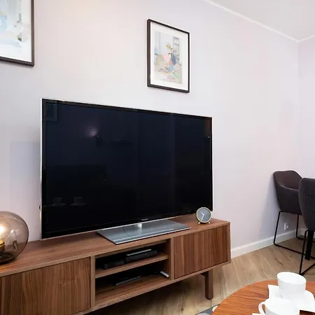 Nowowiejska By Renters Appartamento