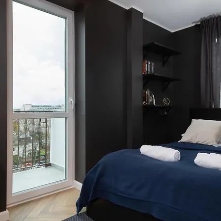 Nowowiejska By Renters *