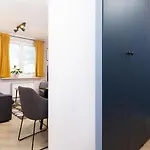 Nowowiejska By Renters *